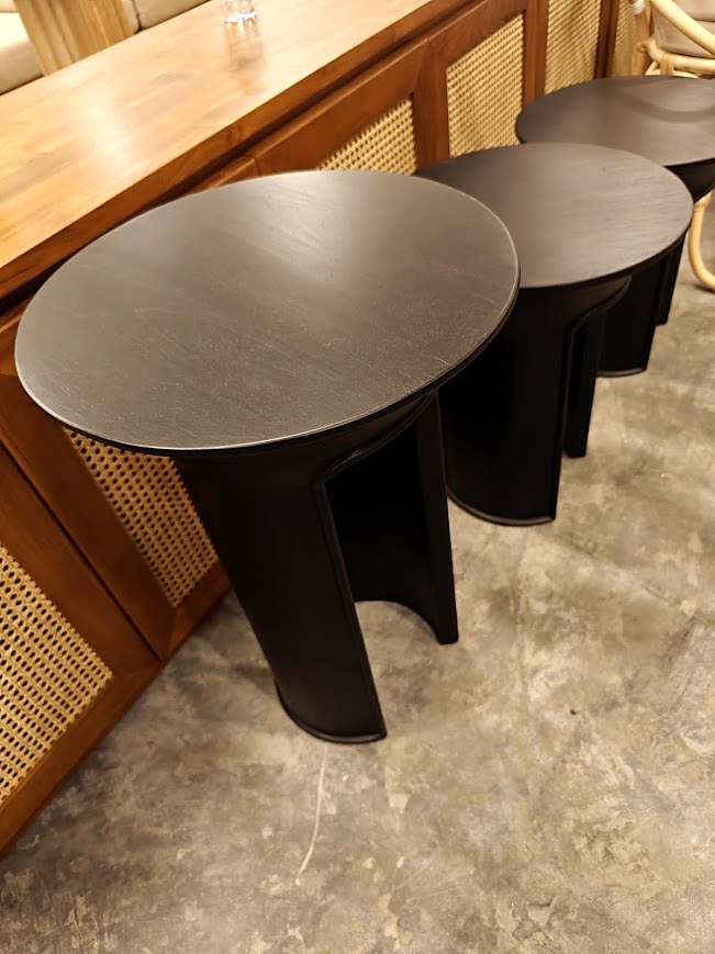 Black Oval Side Tables Set